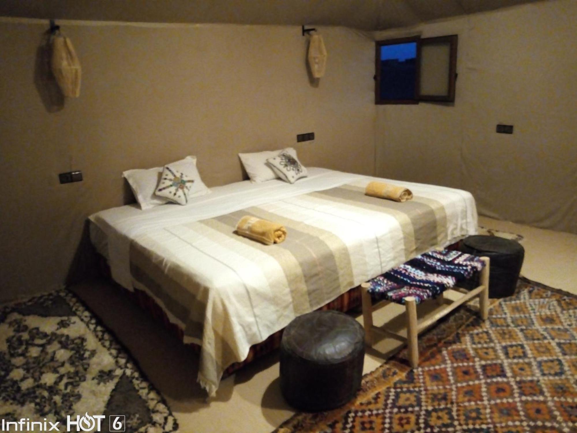 Sahara Camel Tours Camp Merzouga Quarto foto